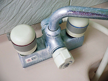 使用前の蛇口